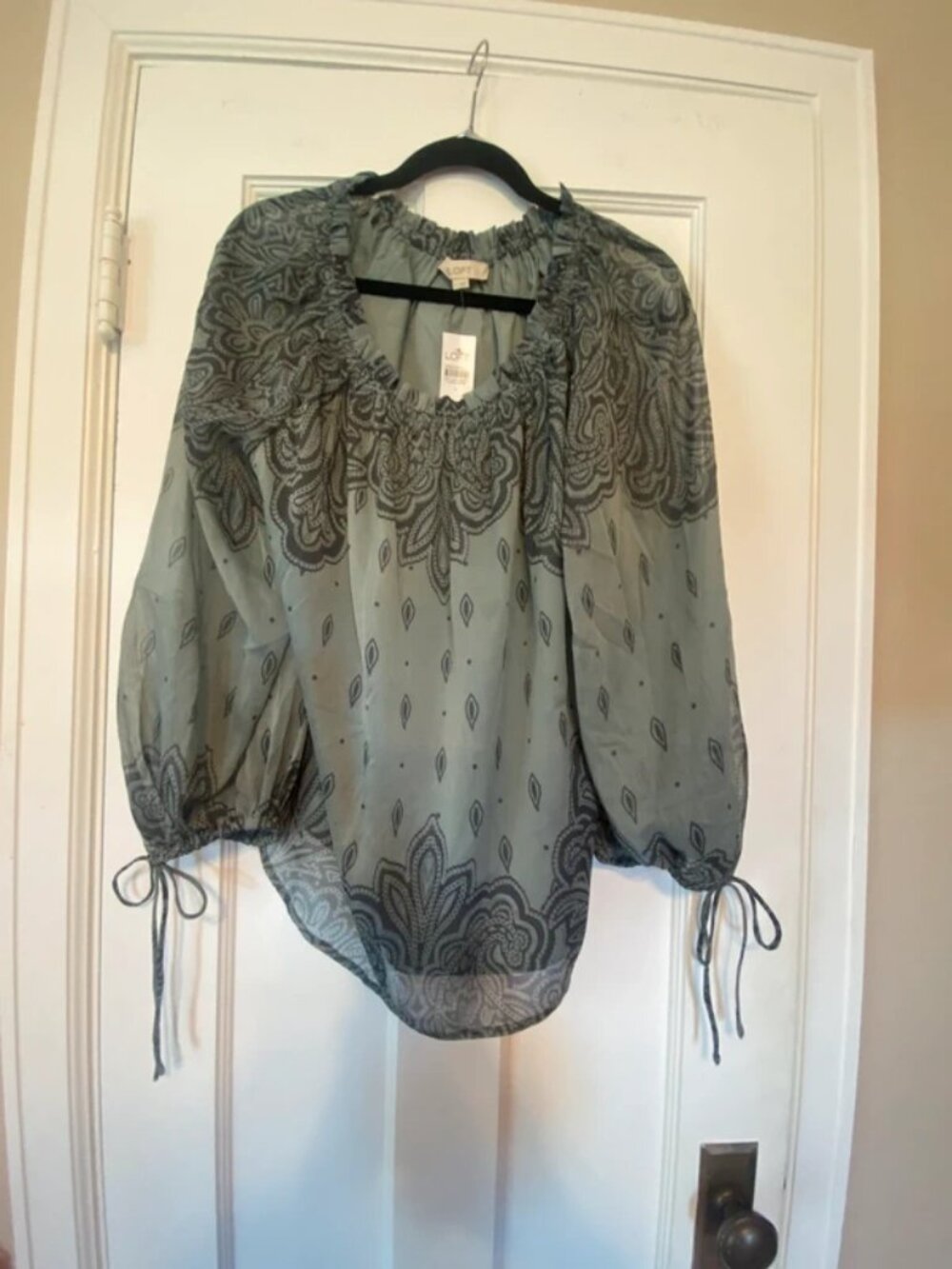 Womens ann Taylor loft size large grey sheer blouse NWT